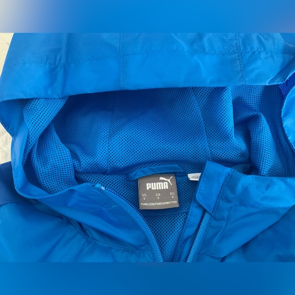 Men’s small (or women’s medium) Puma water repellent jacket. NWT - Picture 3 of 7